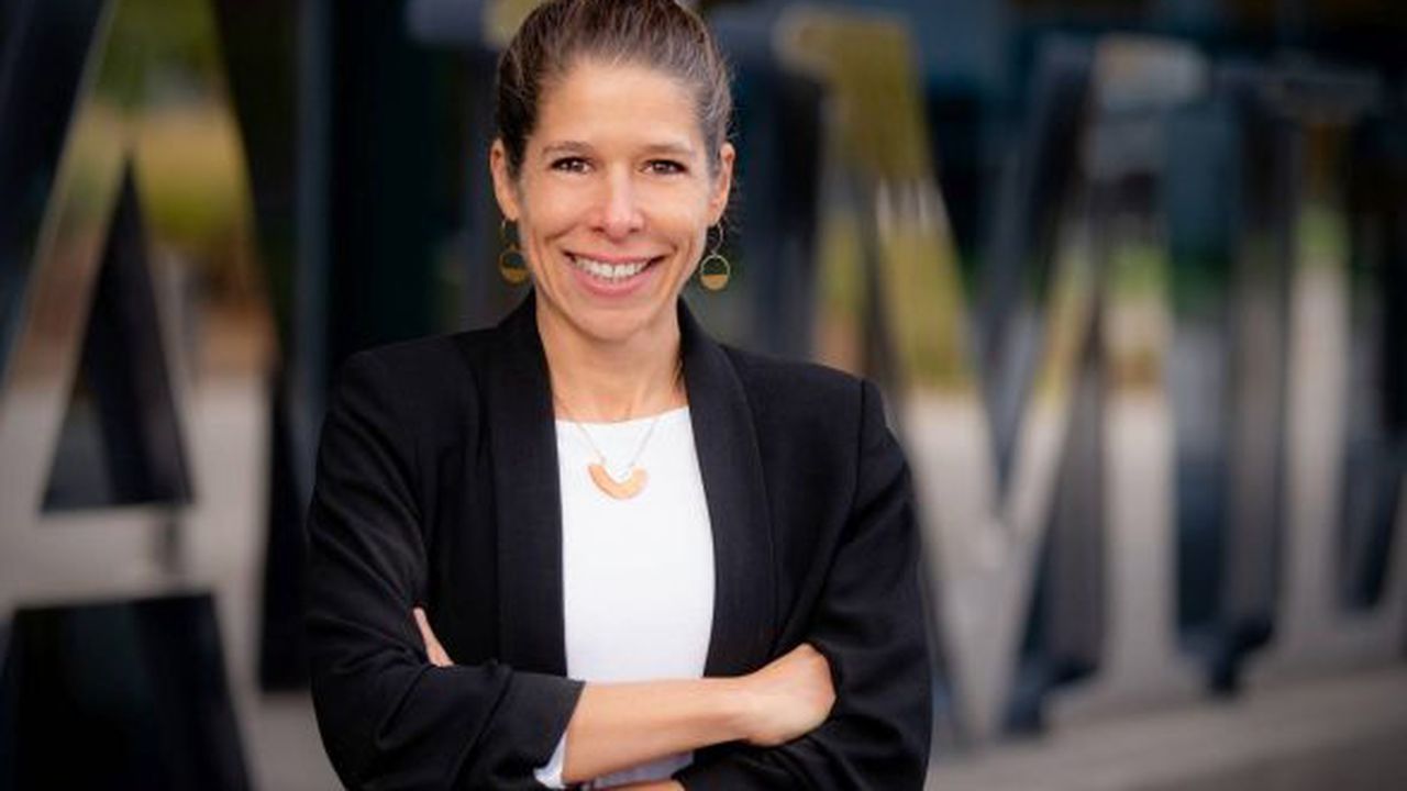 Joanna Buttler - Daimler Truck