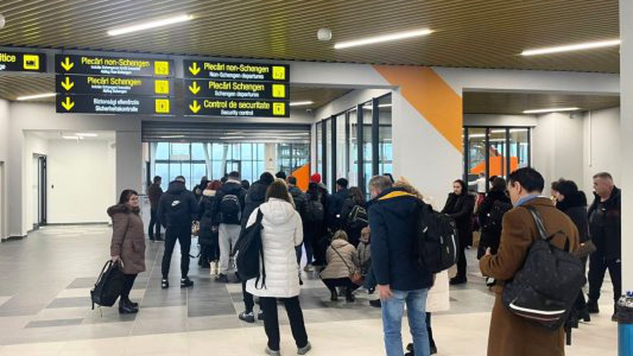 Aeroportul Satu Mare. 2