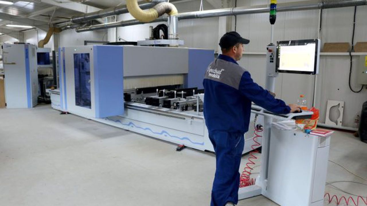 Fabrica Spectral Mobila