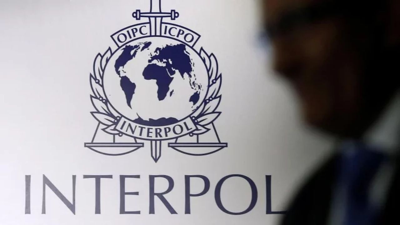 interpol 5465