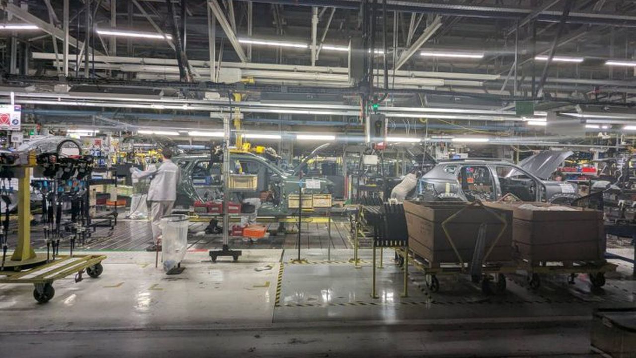 Uzina Dacia Mioveni (c)LifeNews.ro (8)