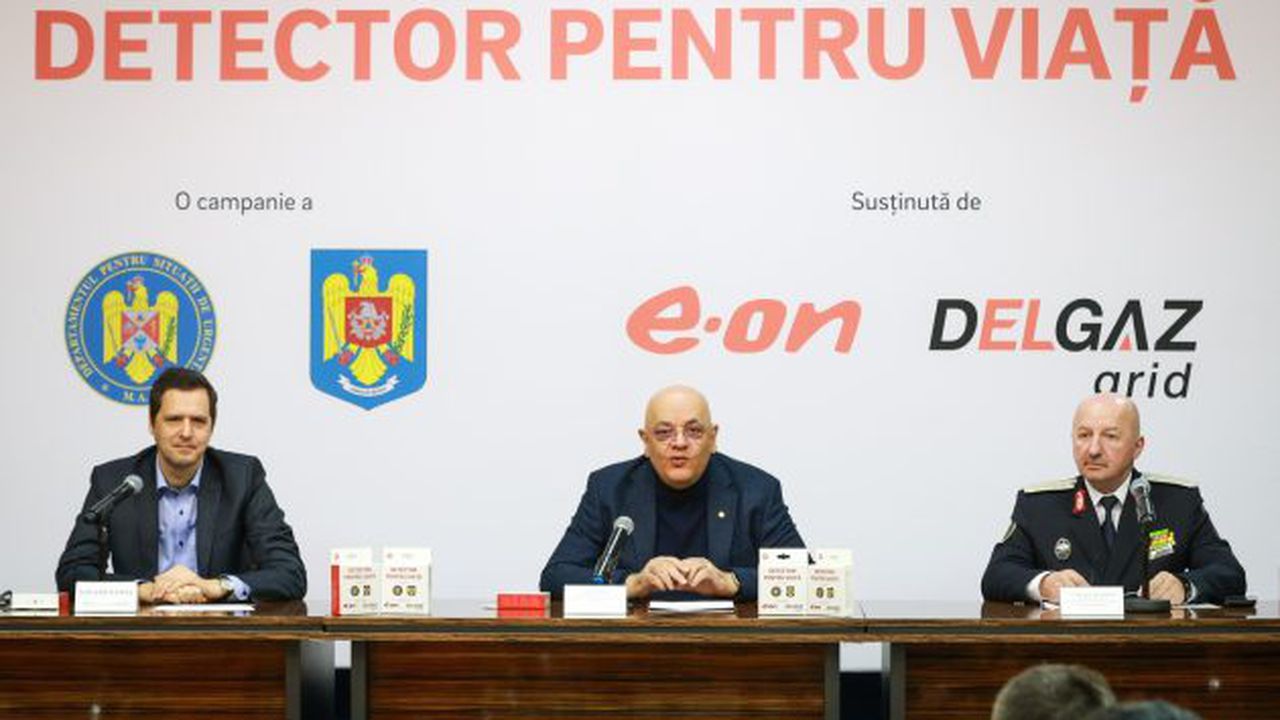 Volker Raffel - EON, Raed Arafat - DSU, Dan Paul Iamandi - IGSU conf. presa lansare campanie Detector pentru Viata 2025