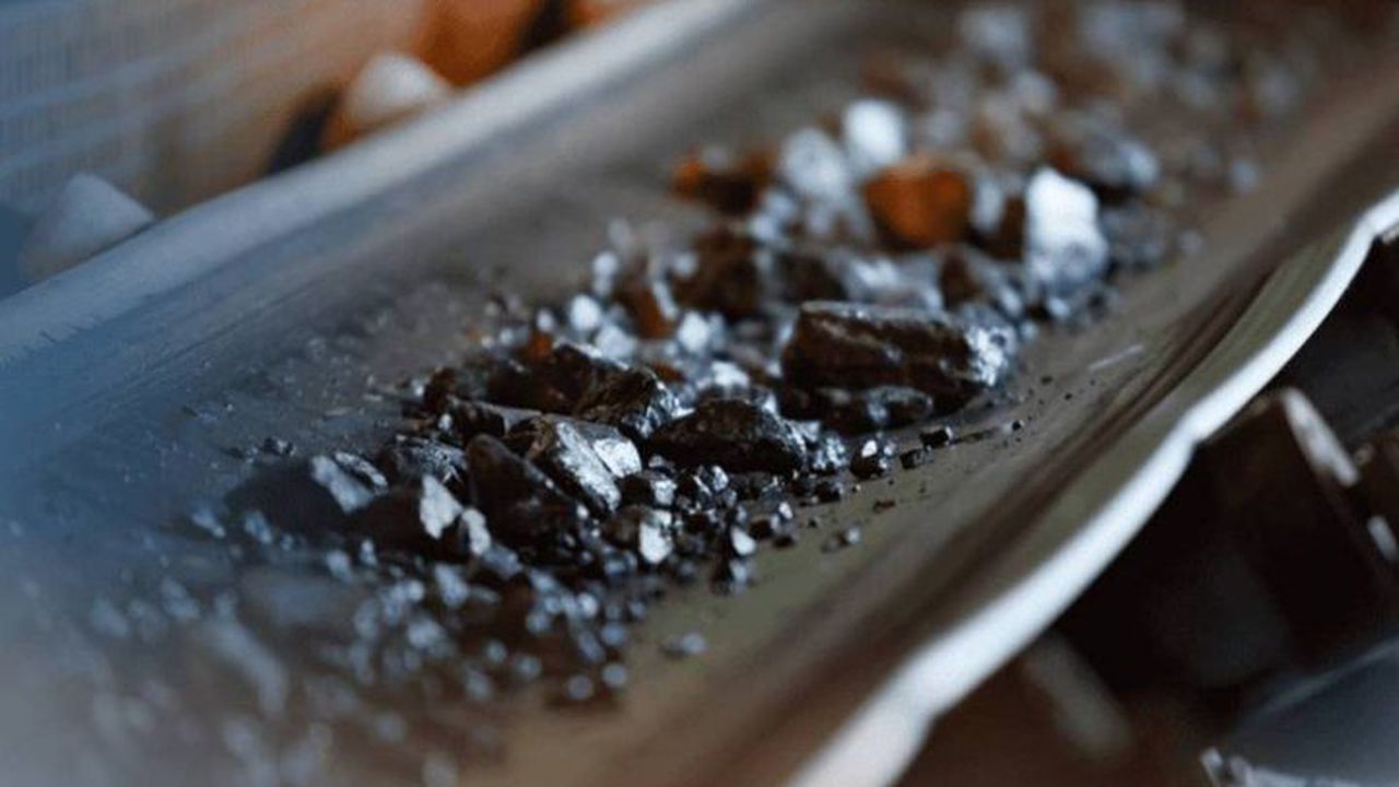 Pamanturi rare metale rare China - Suzuki 1