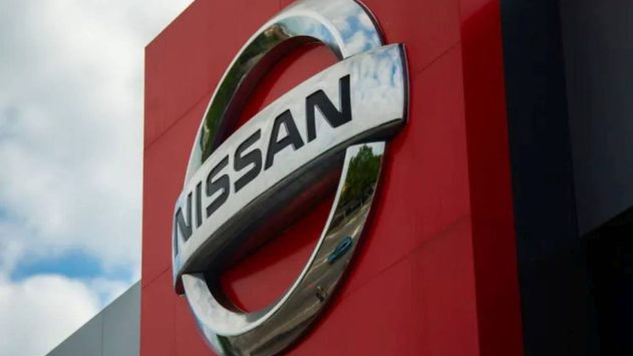 Nissan logo