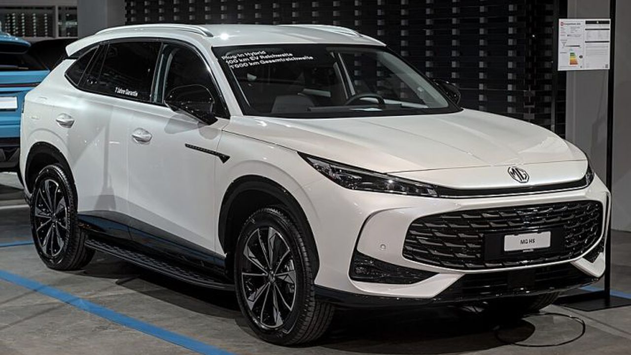 MG_HS_PHEV_(second_generation)_Auto_Zuerich_2024_DSC_6110