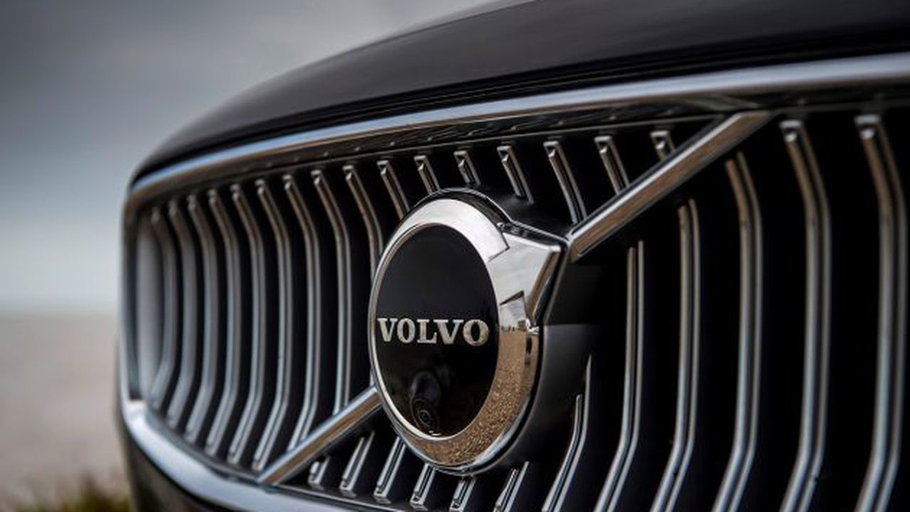 volvo logo