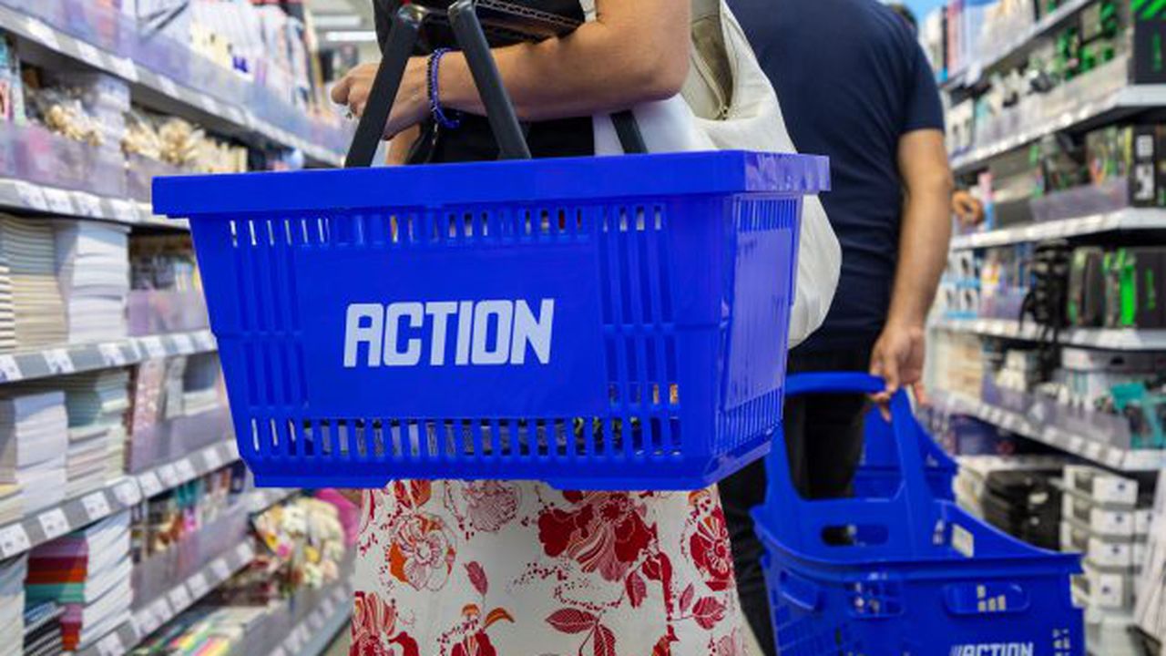 Magazinul Action (2)