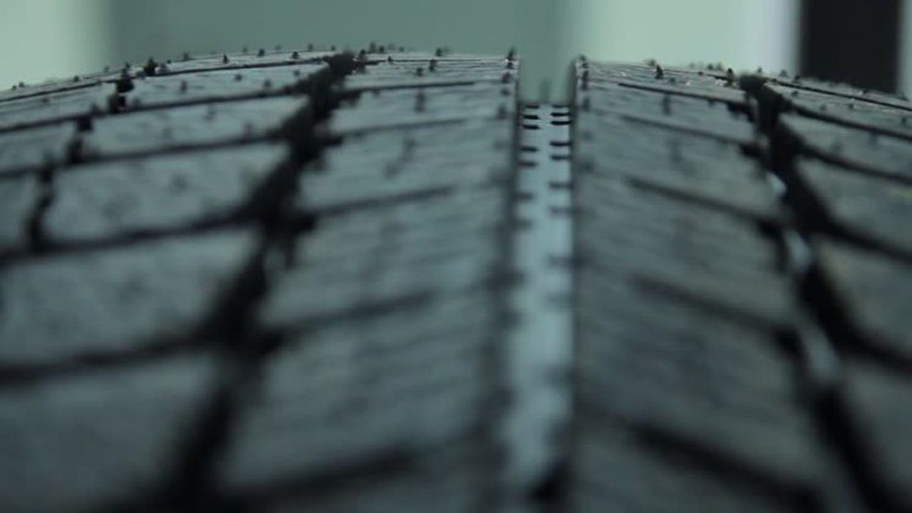 cauciuc 675849348567