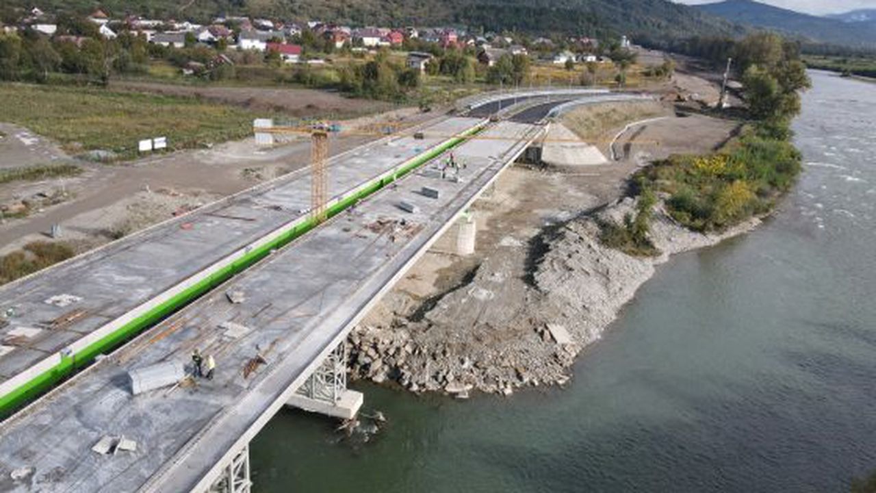 pod tisa ucraina romania 43576