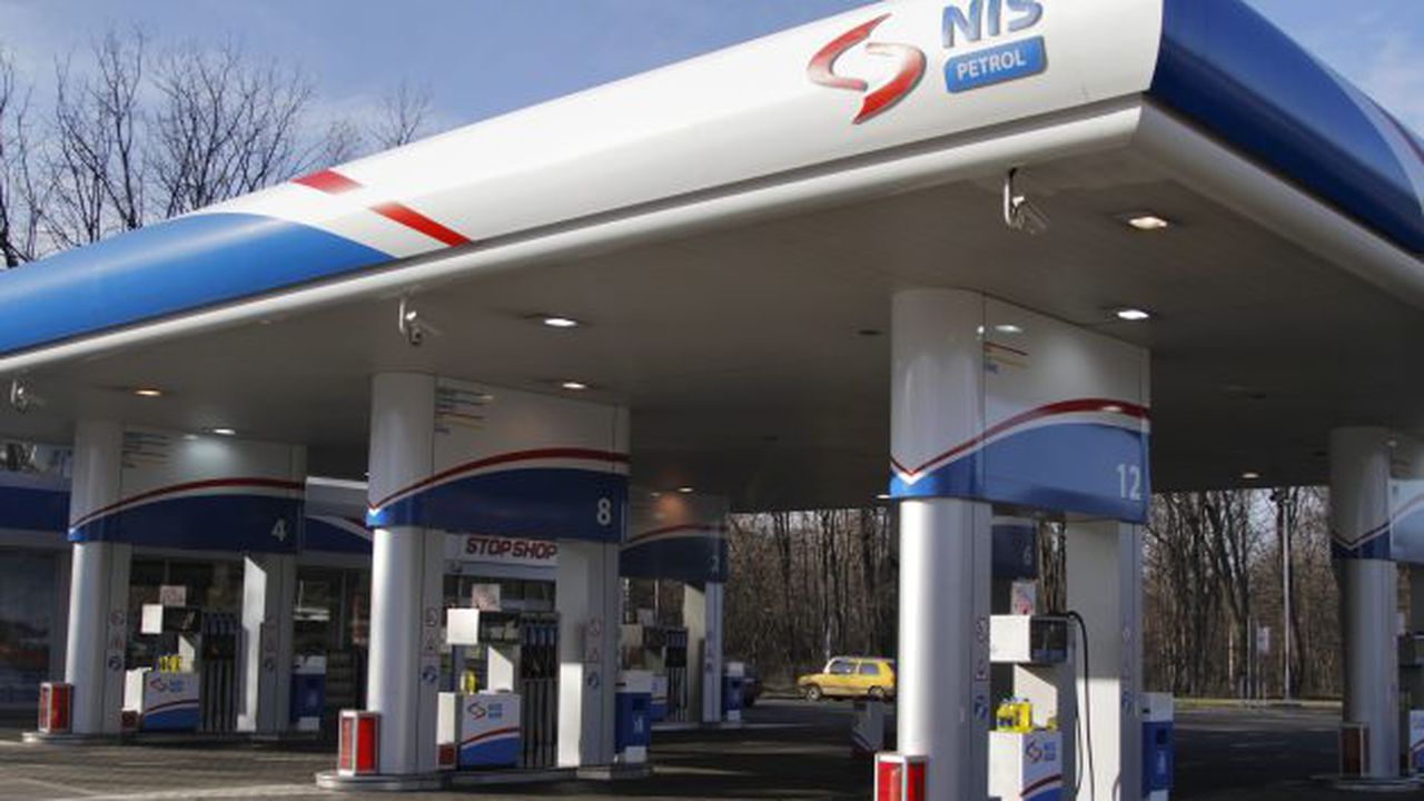 NIS_Petrol_station