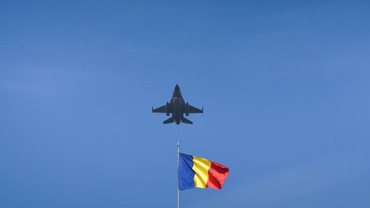 f 16 romania 6489484578