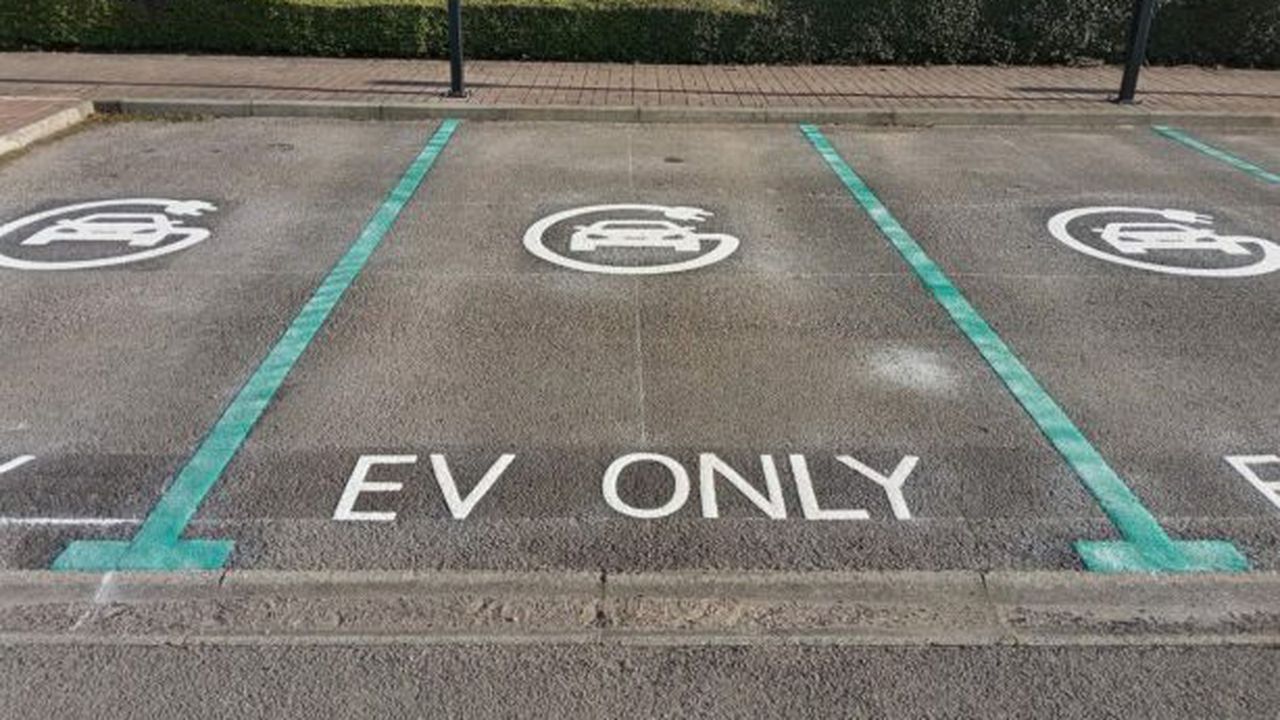 Parcare masini electrice