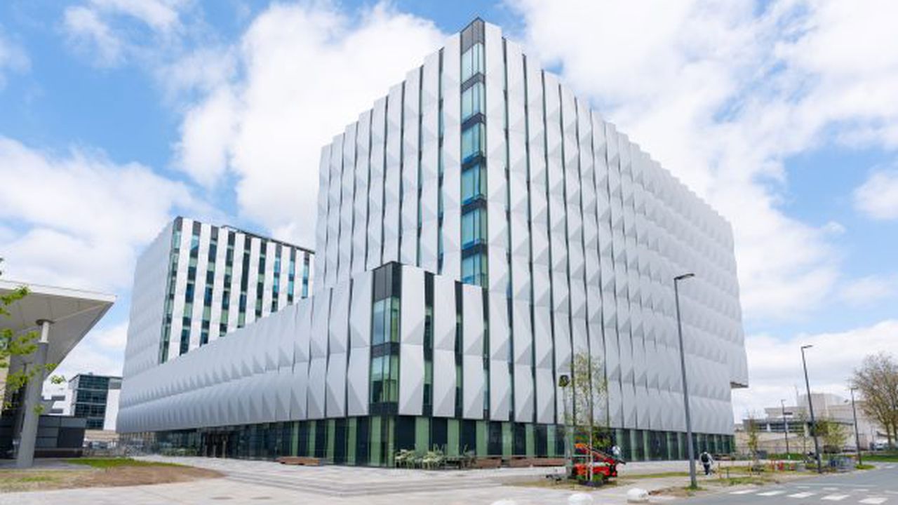 124901_ASML_Gebouw3-001b_(1)