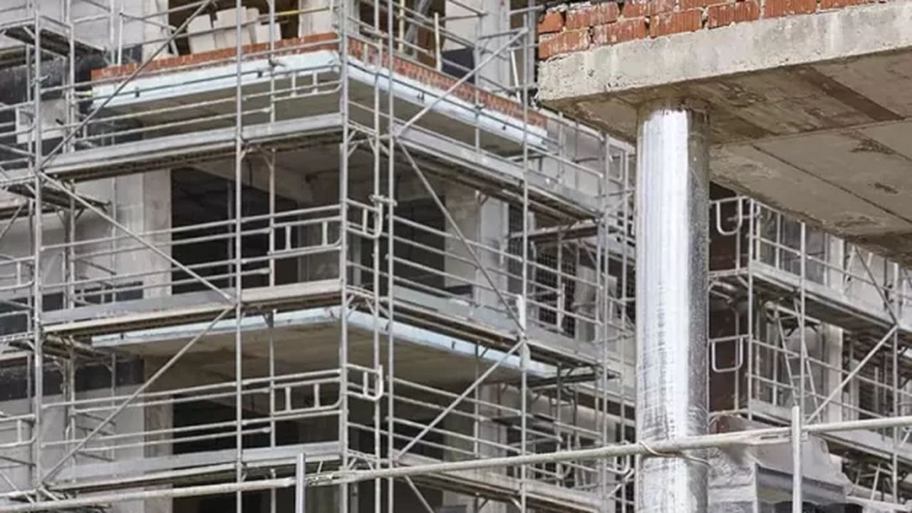 Constructie-blocuri-de-locuinte