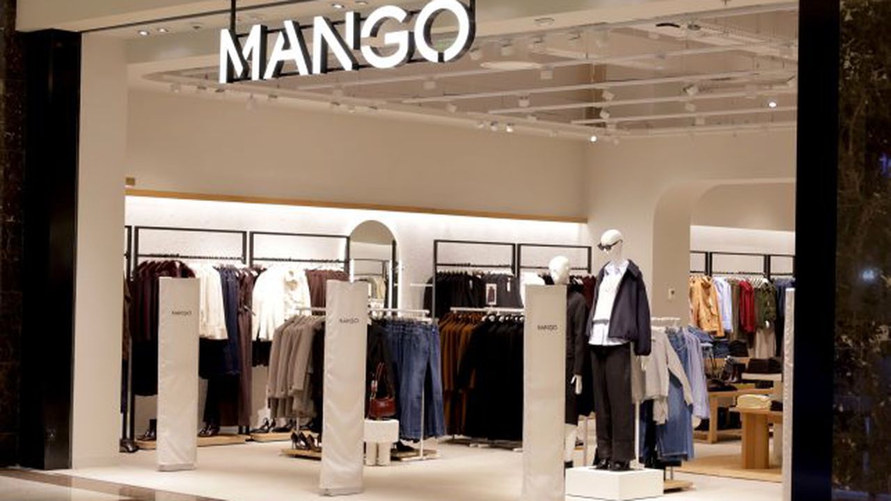 Iulius Mall Suceava_Mango (1)