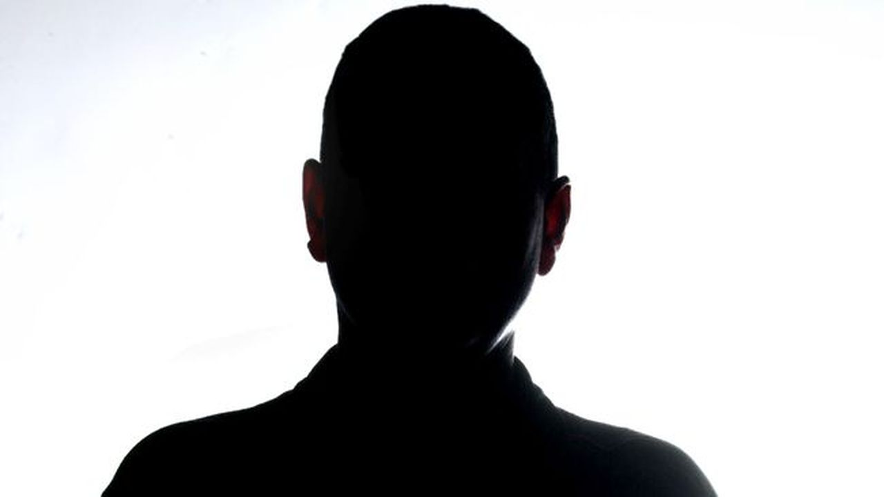 barbat anonim 4676543