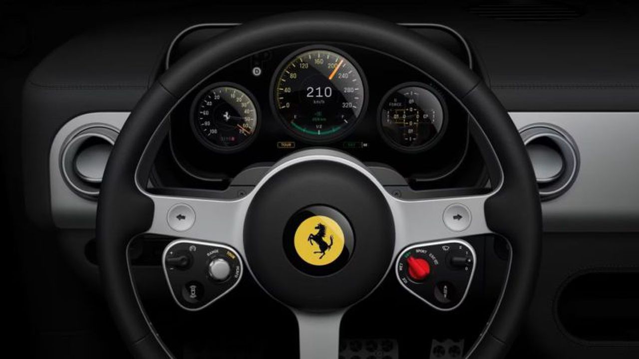 Ferrari Luce - interior