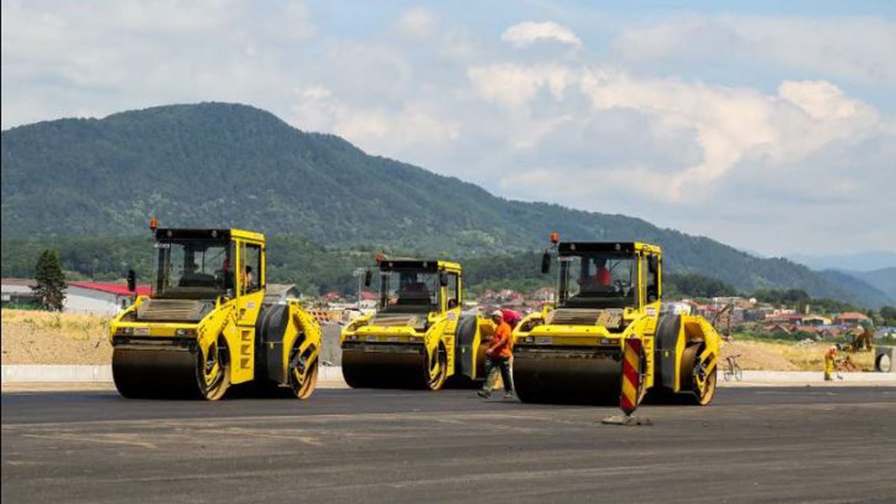 Baia Mare airport 10