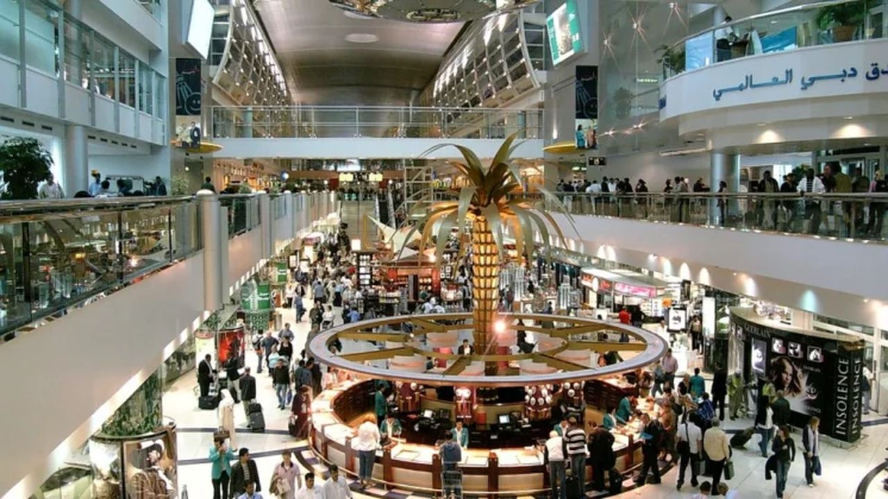 aeroport dubai 43256798