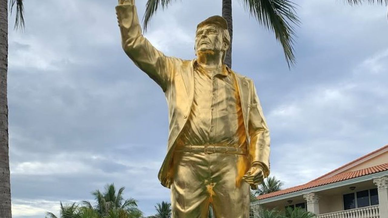 Statuie Trump
