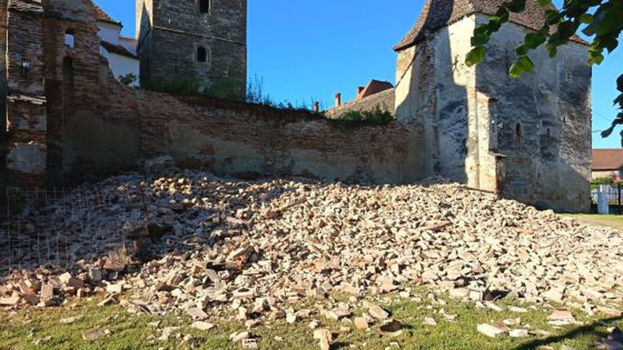 Biserica fortificată din Moșna