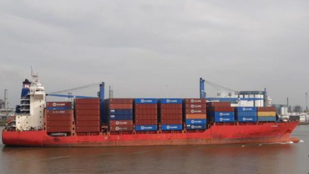 dubai tower ship 64576578