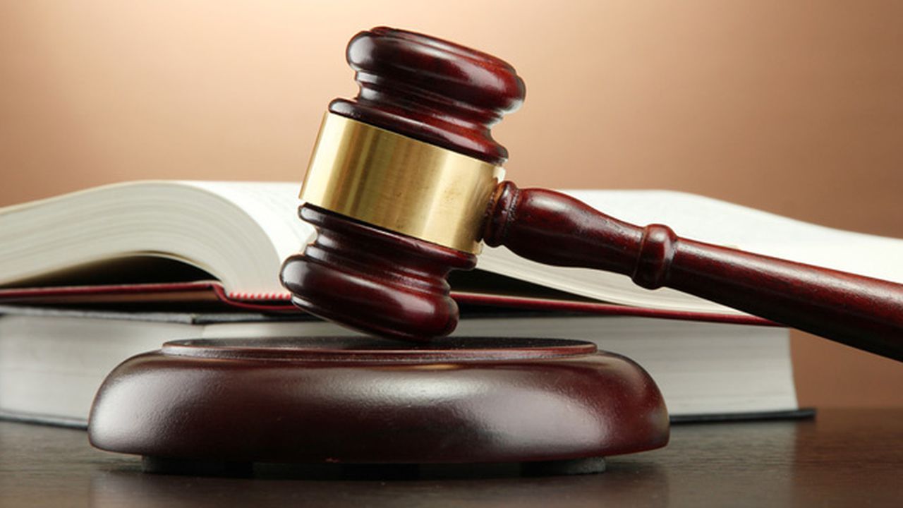 proces tribunal 669332