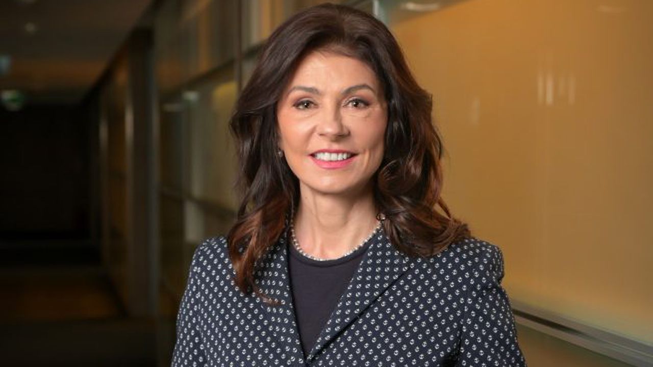 UniCredit Antoaneta Curteanu