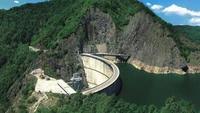 Gigantul Hidroelectrica a ieșit iar în piață să cumpere energie electrică de la alții. La preț mai mare decât cel cu care vinde populației