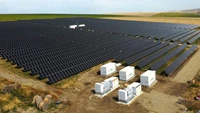 Două noi parcuri fotovoltaice cu baterii legate la rețea într-o singură zi. Waldevar a energizat două centrale cu 111 MW și 37 MWh de stocare