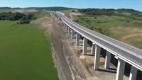 VIDEO Autostrada Transilvania: Umbrărescu se apropie de finalizarea lucrărilor pe încă un lot de 12 kilometri