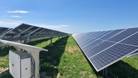 Nou record al energiei solare azi în România, pe fondul crizei energetice: aproape 3.500 MW la miezul zilei. Fotovoltaicele au asigurat 70% din consumul țării, pe vreme caniculară