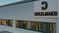 Forţa Draxlmaier cu cinci fabrici în România: peste 7.700 de salariaţi, afaceri nete de 2,9 miliarde de lei, marjă de profit de 2,3% în 2025. Scăderi mici faţă de valorile din 2024