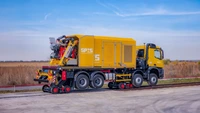Utilaj de excepție fabricat de români. Hiarom va livra în Israel camionul șină – șosea de sudură prezentat la InnoTrans 2026