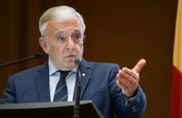 Isărescu spune că scăderea inflației a fost influențată de evoluția prețurilor la combustibili