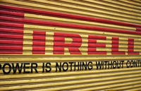SUA avertizează Pirelli despre posibile restricţii de vânzări, din cauza temerilor privind investitorul chinez (Bloomberg)