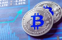 Poşta Română intră în era criptomonedelor. Terminale pentru alimentarea conturilor cu Bitcoin