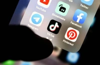 MAI: Dezinformări cu ajutorul inteligenţei artificiale pe TikTok, cu scopul de a discredita un candidat la prezidenţiale
