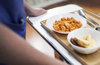 Luăm sau nu resturile de mâncare de la restaurant? Ce se întâmplă în România