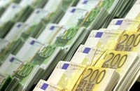 Mai multe companii americane foarte mari caută să se împrumute în Europa, din cauza temerilor provocate pe piața SUA de politicile lui Trump