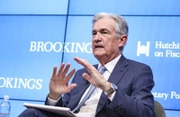 Trump cere Rezervei Federale să reducă dobânda de referință și amenință că va găsi o cale să-l demită pe șeful instituției, Jerome Powell
