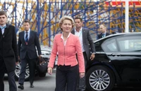 Comisia Europeană propune un pachet nou de sancțiuni împotriva Rusiei, care să vizeze direct sectorul petrolier