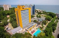Hotelul Majestic din Olimp afectat de un incendiu la ultimul etaj
