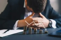 Modificările la legea insolvenţei aduc şi interdicţii de a mai face afaceri pentru asociaţi şi administratori, avocat