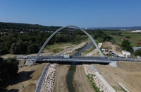 Podul cu cel mai mare arc parabolic din România, aproape de inauguare. Unde a fost construit FOTO