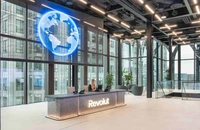 Listarea Revolut mai așteaptă doi ani. Nik Storonsky, CEO-ul Revolut: oferta publică inițială nu va avea loc înainte de 2028. În 4 luni ar putea fi obținută licența bancară în SUA – Bloomberg