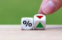 Mai vin și vești bune pentru Guvernul Bolojan. O mare agenție de rating urcă nivelul României. Șansă pentru dobânzi mai mici