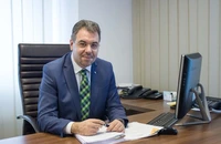 Leonardo Badea (BNR): România trebuie în actualul context geopolitic să acorde importanţă creşterii eficienţei energetice şi modernizării reţelelor de transport şi distribuţie