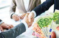 Premieră în România. Copilul tău primește bani dacă învață bine. Până la 20% în plus și dobândă pentru alocația strânsă prin cel mai nou produs Asirom