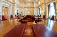 CCR a decis că Articolul 11 din Legea salarizării este neconstituțional dacă se referă şi la sporul pentru persoanele cu handicap
